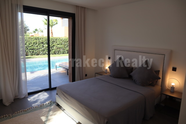 Standout 4 bedroom villa in a gated community