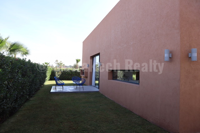 Standout 4 bedroom villa in a gated community