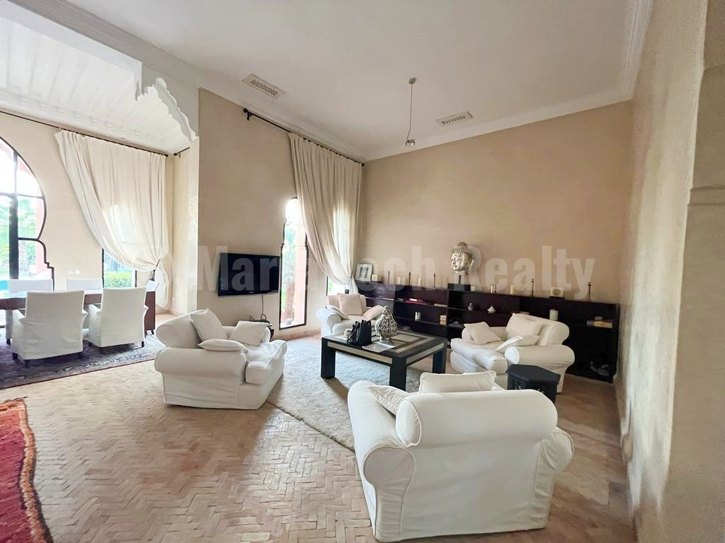 Standout 7 bedroom villa on 1 hectare close to Marrakech
