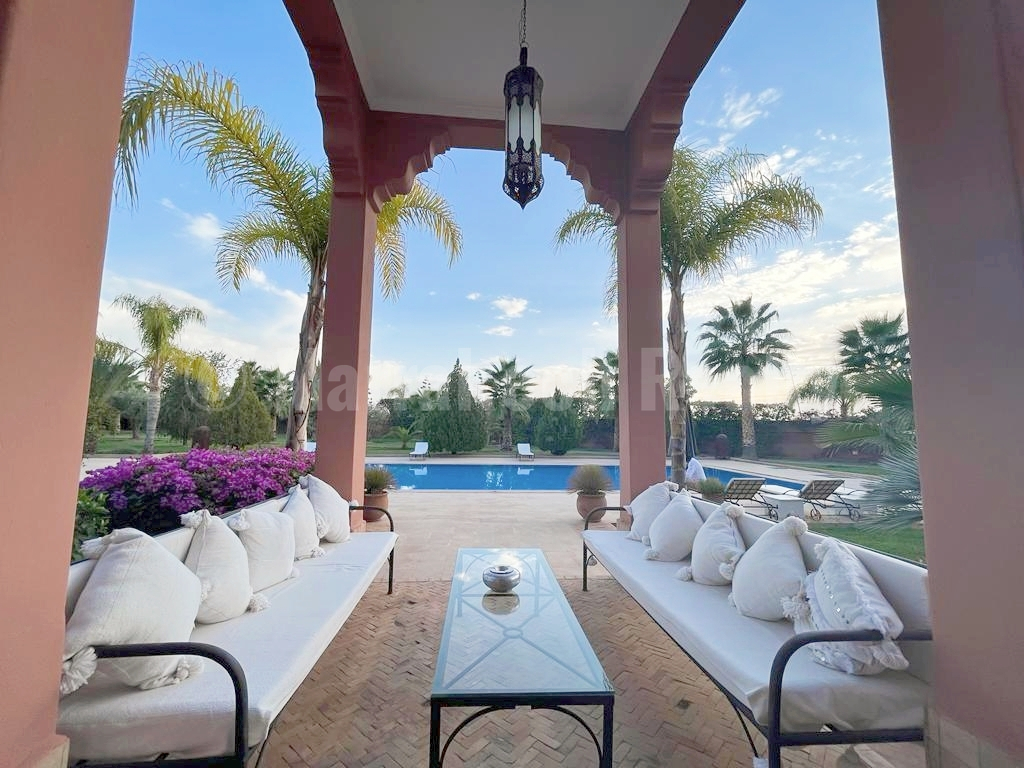 Standout 7 bedroom villa on 1 hectare close to Marrakech