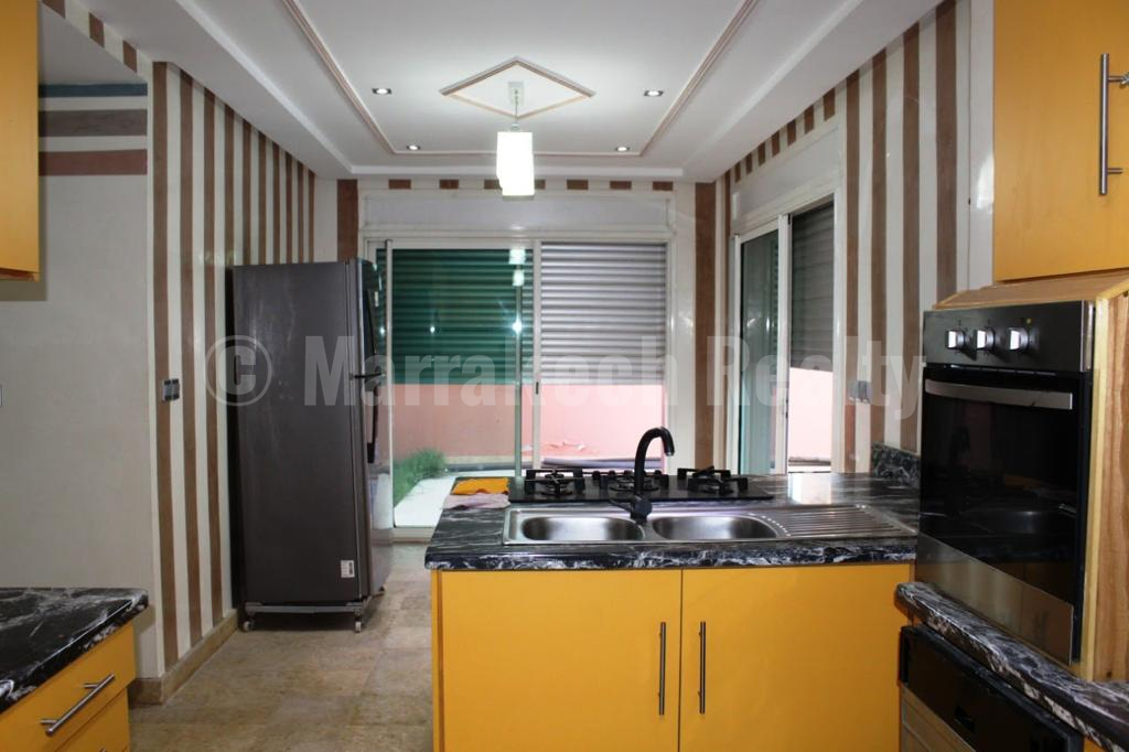 Maison de ville de 4 chambres: à saisir!