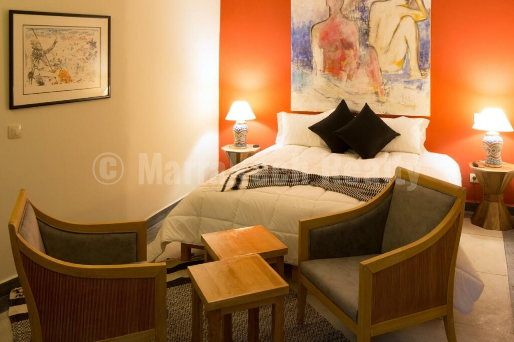 Riad de 7 chambres avec bassin et excellent emplacement