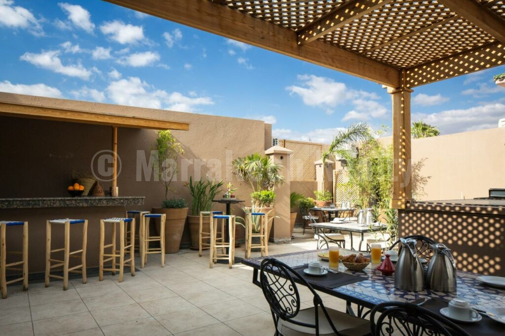 Riad de 7 chambres avec bassin et excellent emplacement