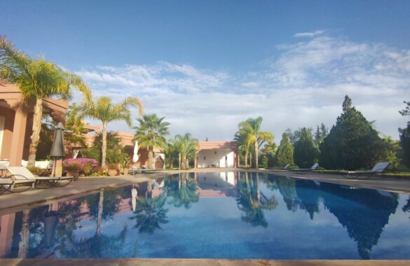 Standout 7 bedroom villa on 1 hectare close to Marrakech