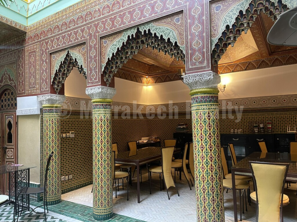 Traditional 13 bedroom Riad with direct car access
