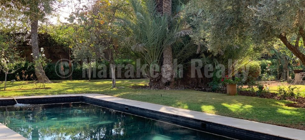 Séduisante villa de 4 suites dans un domaine privé