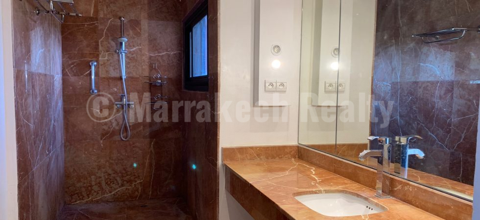 Séduisante villa de 4 suites dans un domaine privé