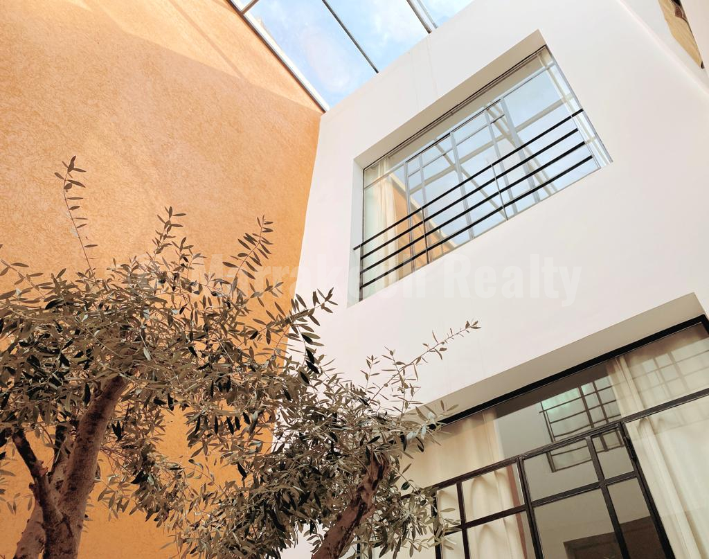 Superbe Riad contemporain de 4 chambres avec accès voiture