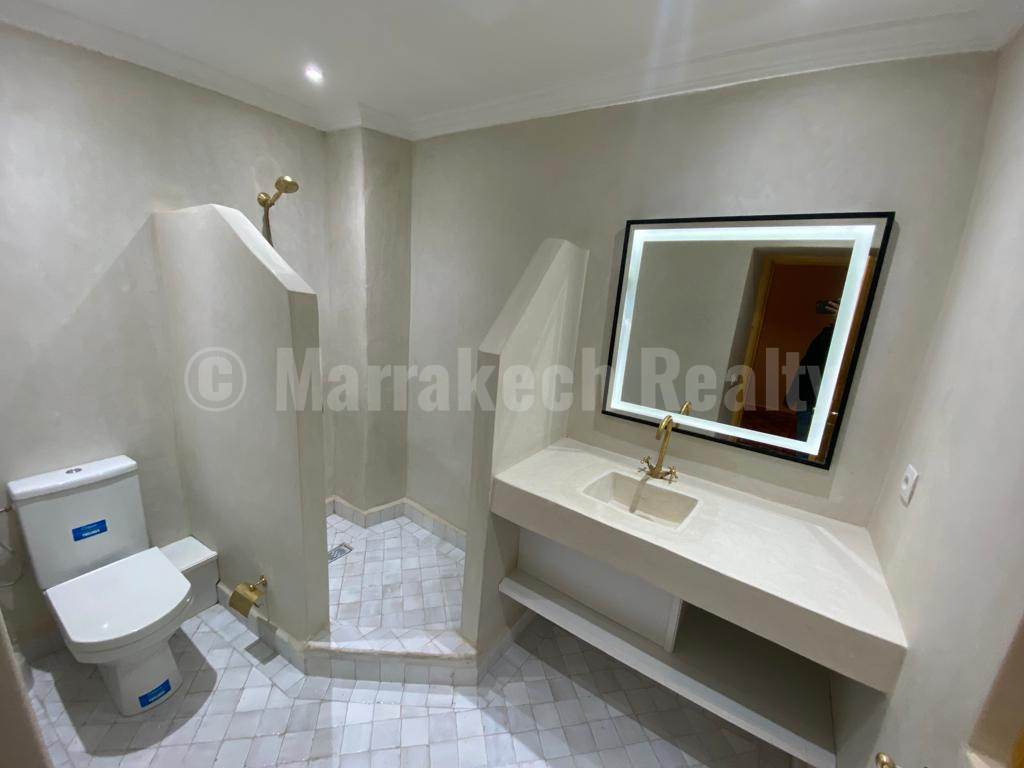 Riad de 5 chambres nouvellement rénové avec bel emplacement