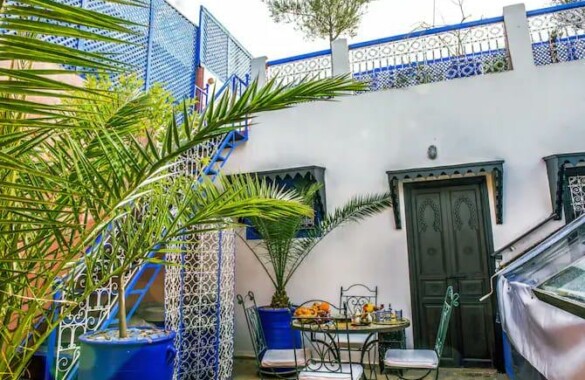 Guest-House Riad with immediate car access