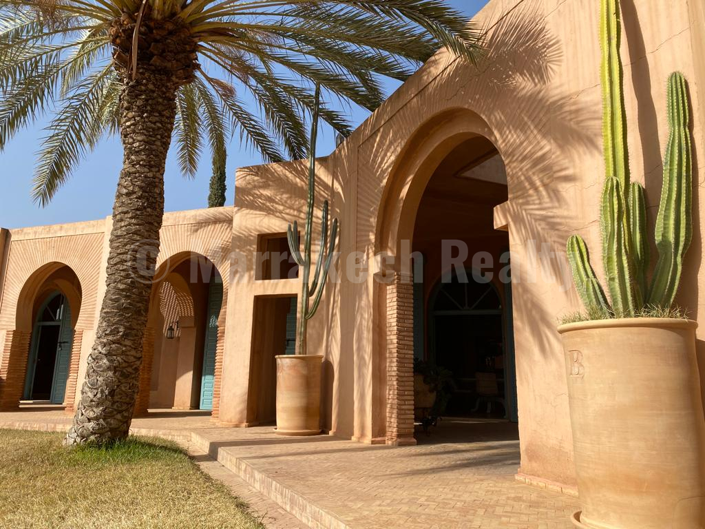 Charmante villa de 5 chambres avec superbe vue