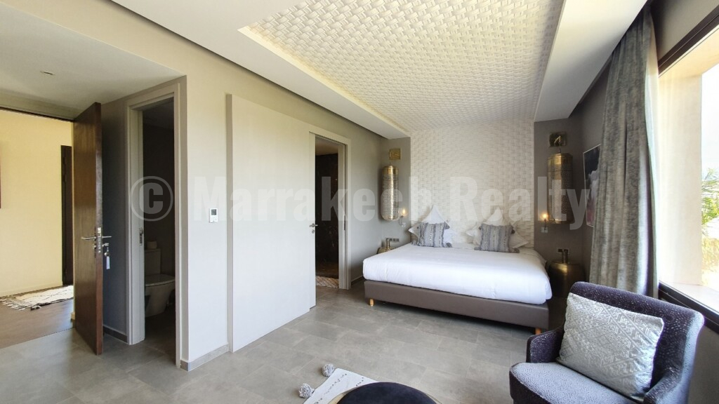 Luxueuse villa de 5 suites en première ligne de golf
