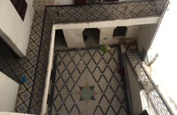 Riad to renovate in an authentic district