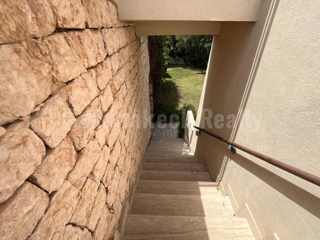 Upscale 4 bedroom villa in a golf resort in Essaouira