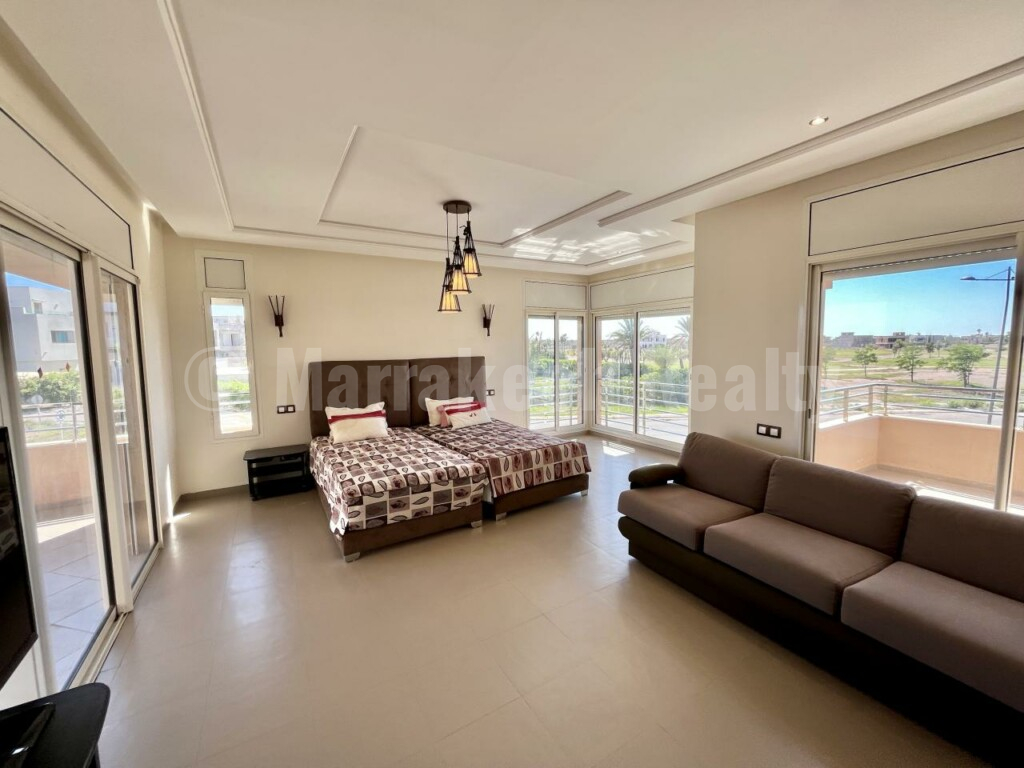 4 bedroom villa for rent in a golf resort