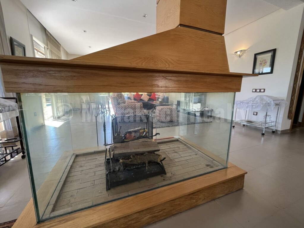 4 bedroom villa for rent in a golf resort