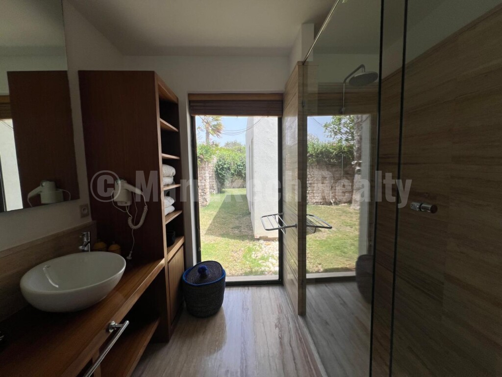 Upscale 4 bedroom villa in a golf resort in Essaouira