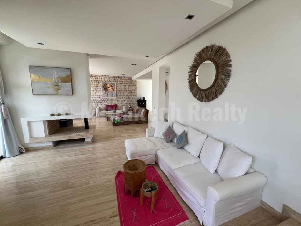 Upscale 4 bedroom villa in a golf resort in Essaouira