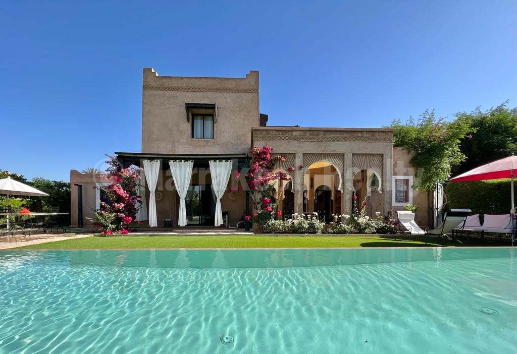 Villa de 3 chambres dans domaine sécurisé