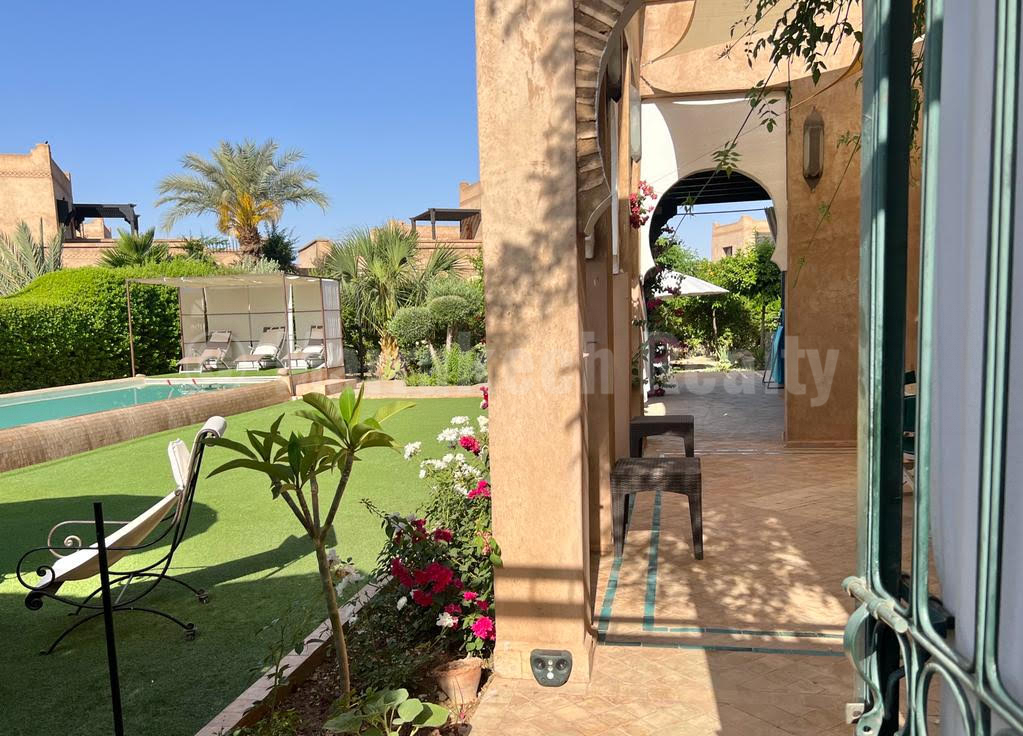 3 bedroom villa in a gated community