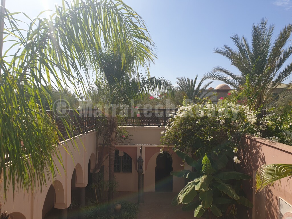 Villa-Riad à louer dans un beau domaine sécurisé proche de Marrakech