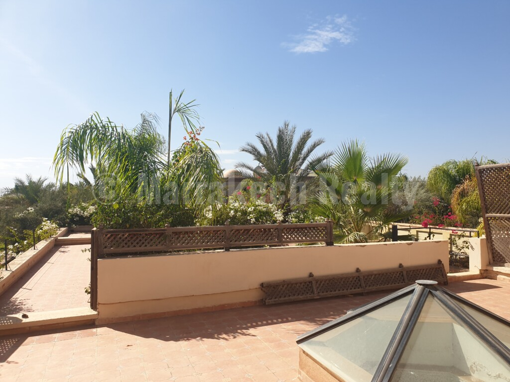 Villa-Riad à louer dans un beau domaine sécurisé proche de Marrakech