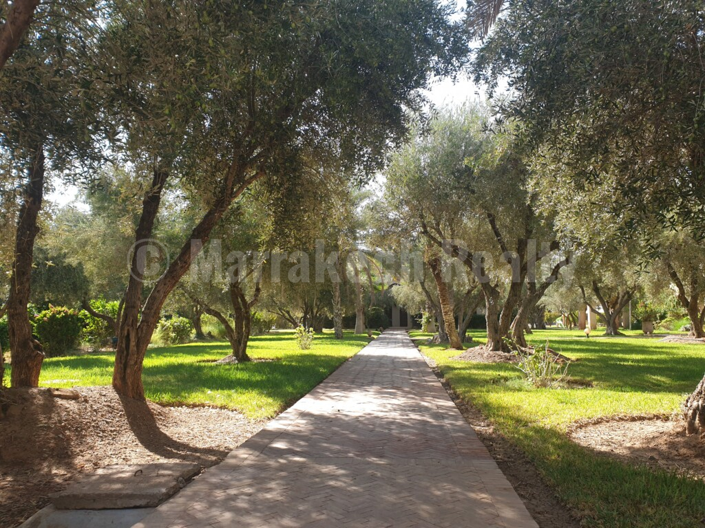 Villa-Riad à louer dans un beau domaine sécurisé proche de Marrakech