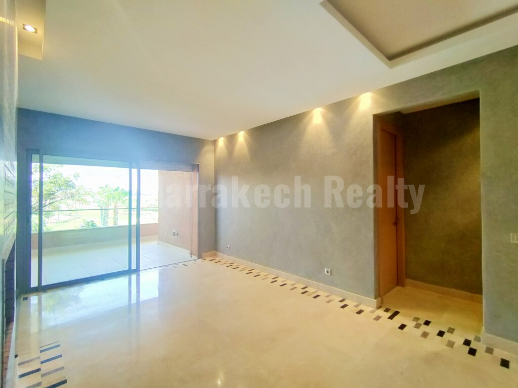 Bel appartement de 2 chambres dans domaine golfique