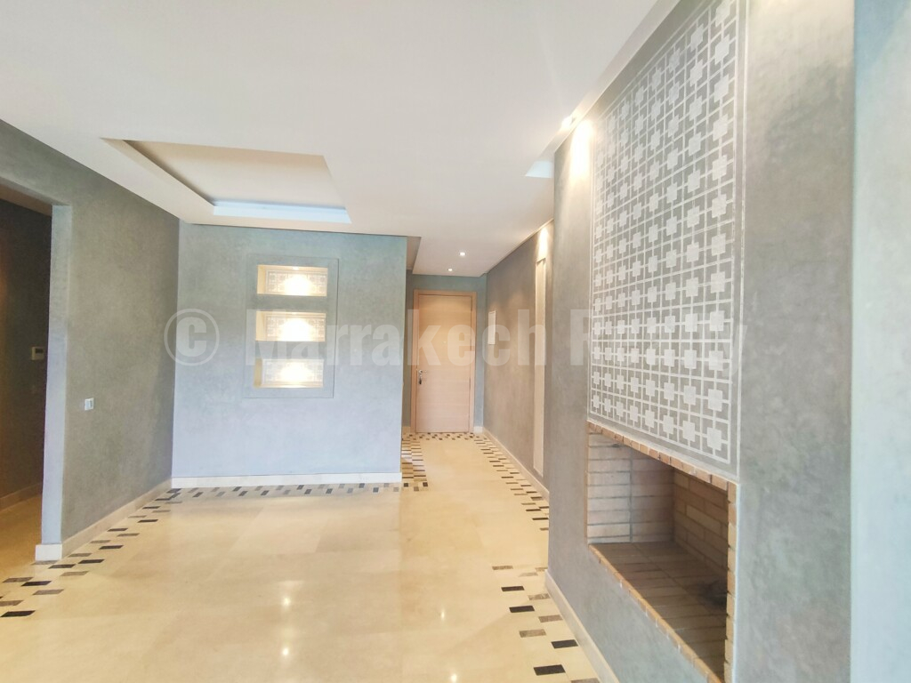 Bel appartement de 2 chambres dans domaine golfique