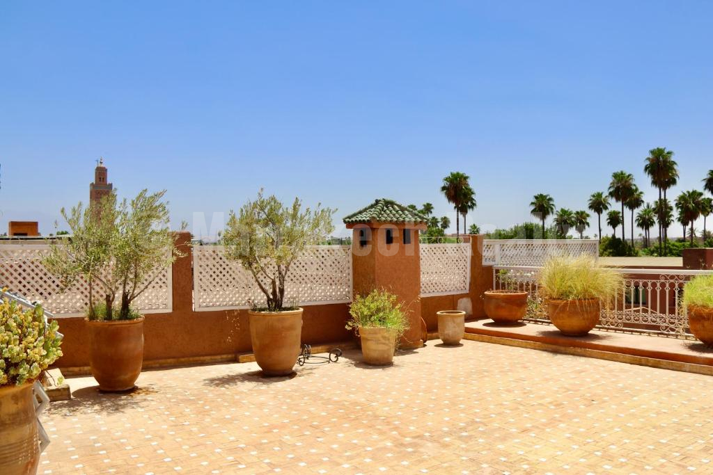 Duplex de 3 chambres avec emplacement unique