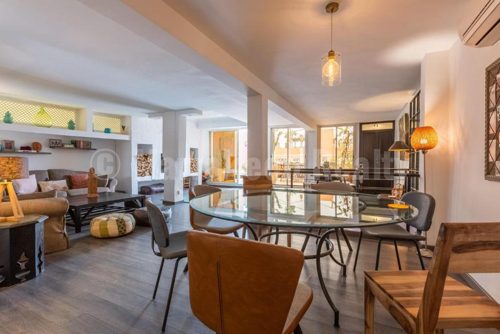 Duplex de 3 chambres avec emplacement unique