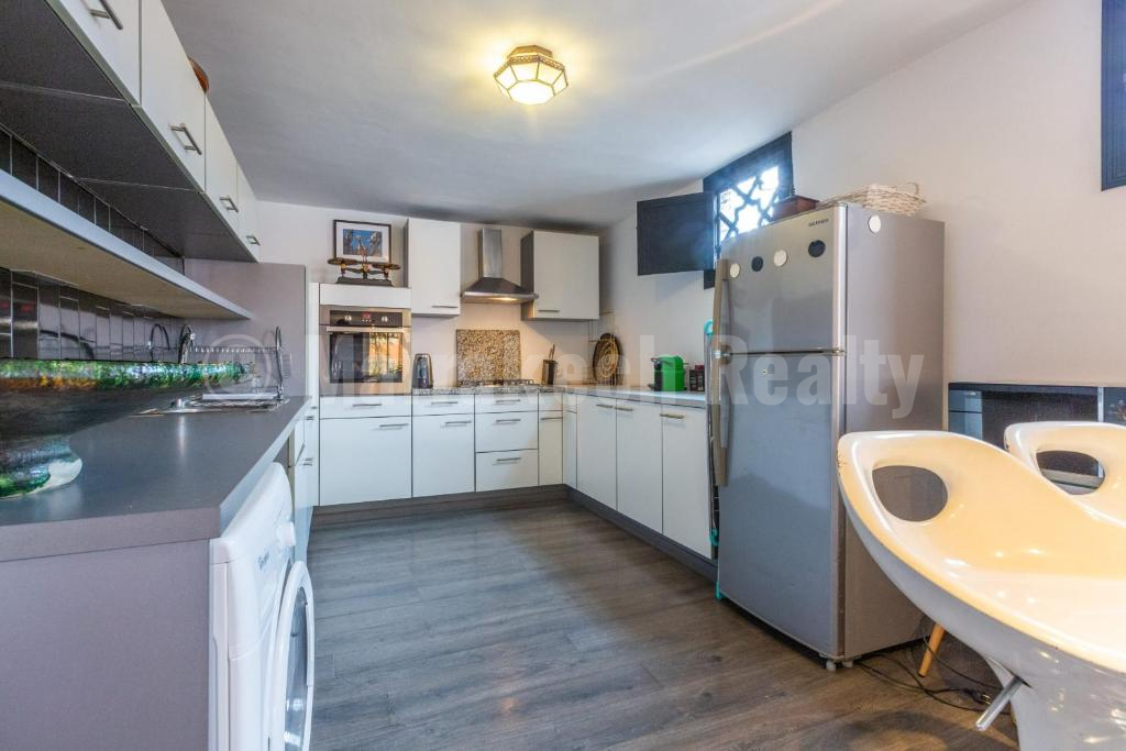 Duplex de 3 chambres avec emplacement unique