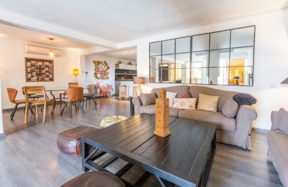 Duplex de 3 chambres avec emplacement unique