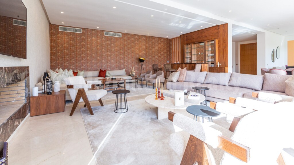 Upscale 5 suite villa close to downtown Marrakech