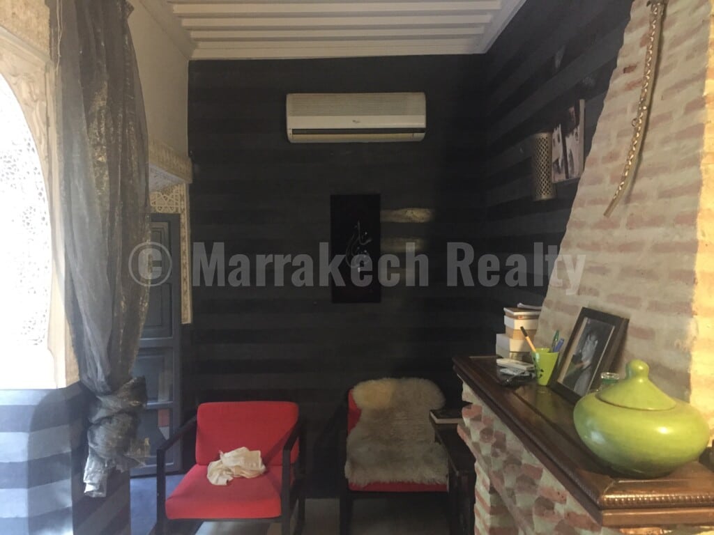 Characterful 5 bedroom Riad with prime location