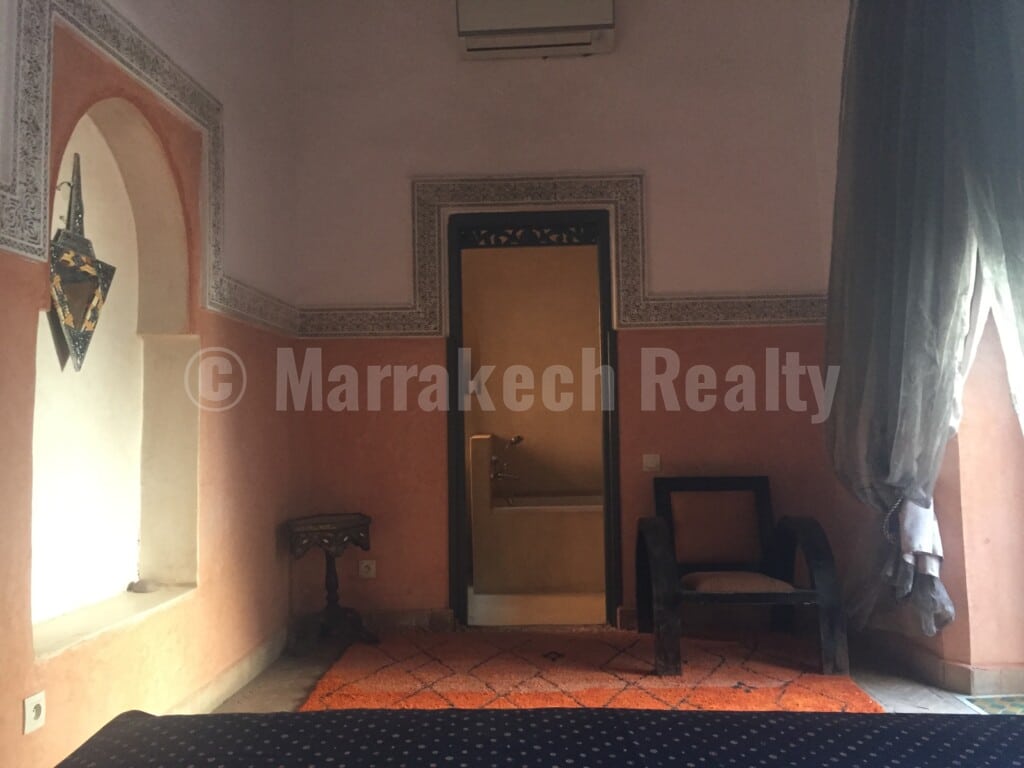 Characterful 5 bedroom Riad with prime location