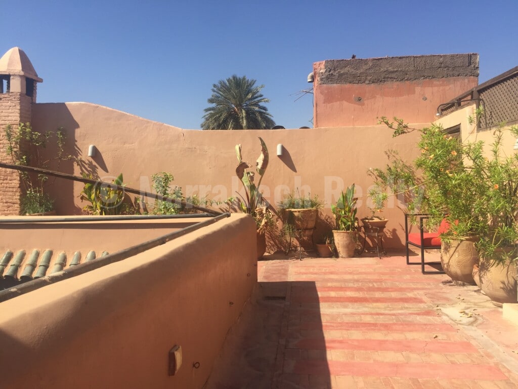 Characterful 5 bedroom Riad with prime location