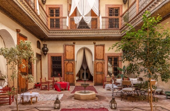 Handsome historic 4 suite Riad with prime location