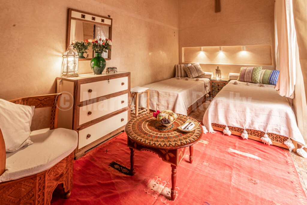 Handsome historic 4 suite Riad with prime location