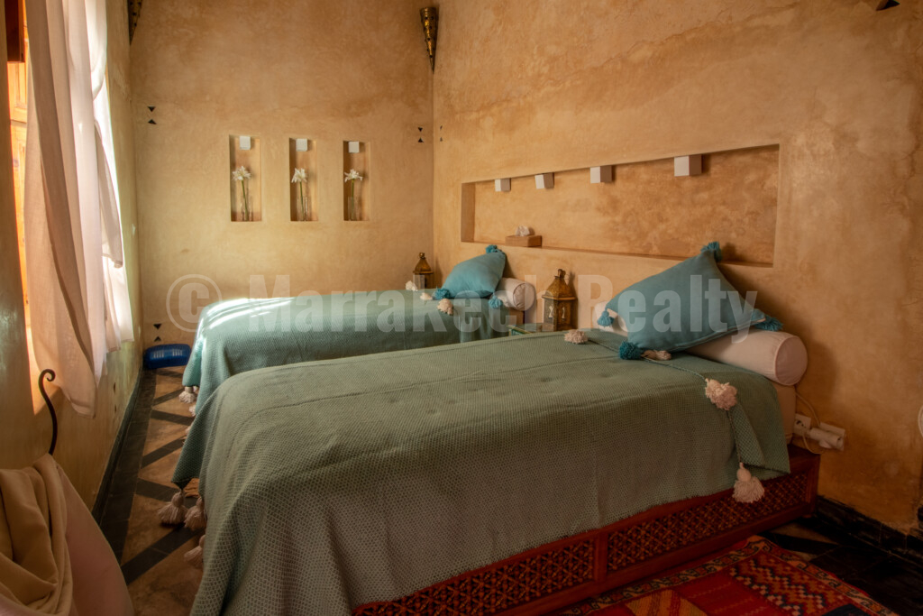 Handsome historic 4 suite Riad with prime location