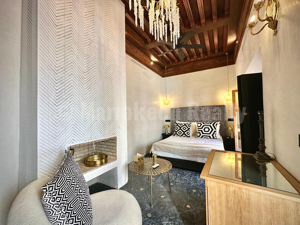 Beau Riad de 6 chambres avec accès voiture direct