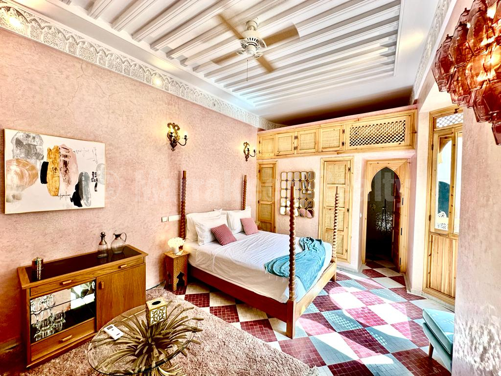 Beau Riad de 6 chambres avec accès voiture direct