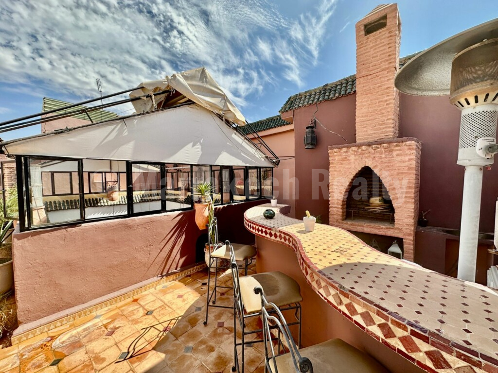 7 bedroom Guest-House Riad with excellent location
