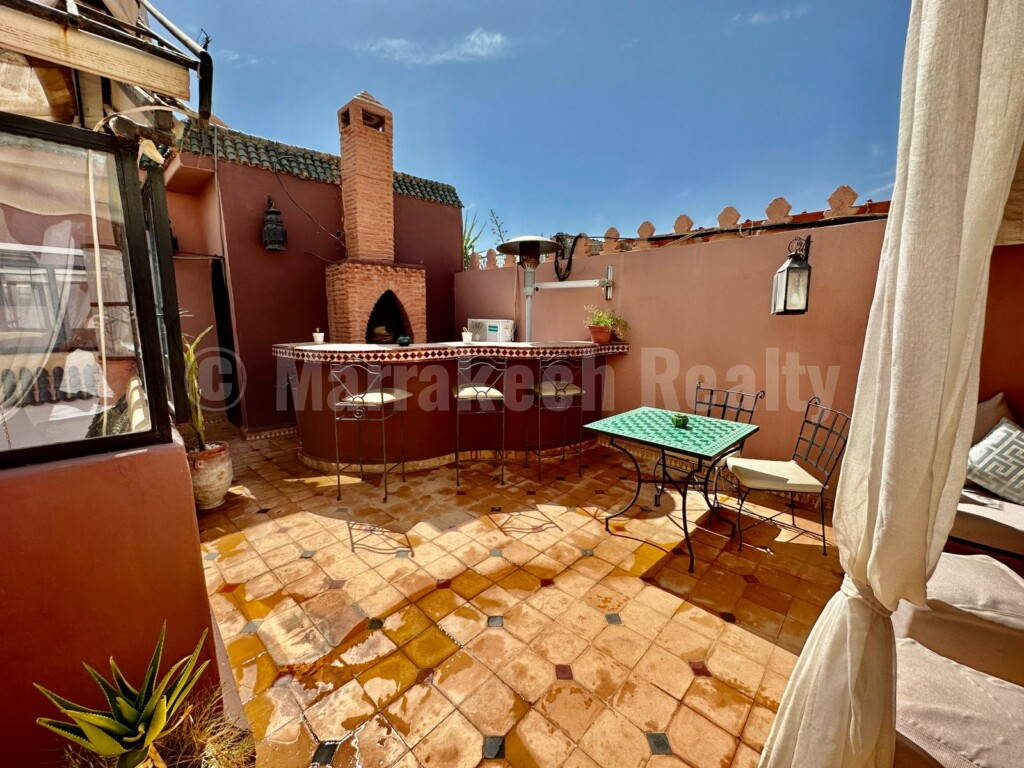 7 bedroom Guest-House Riad with excellent location