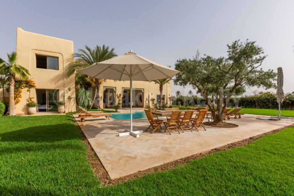 Upscale 4 suite villa in the Palmeraie