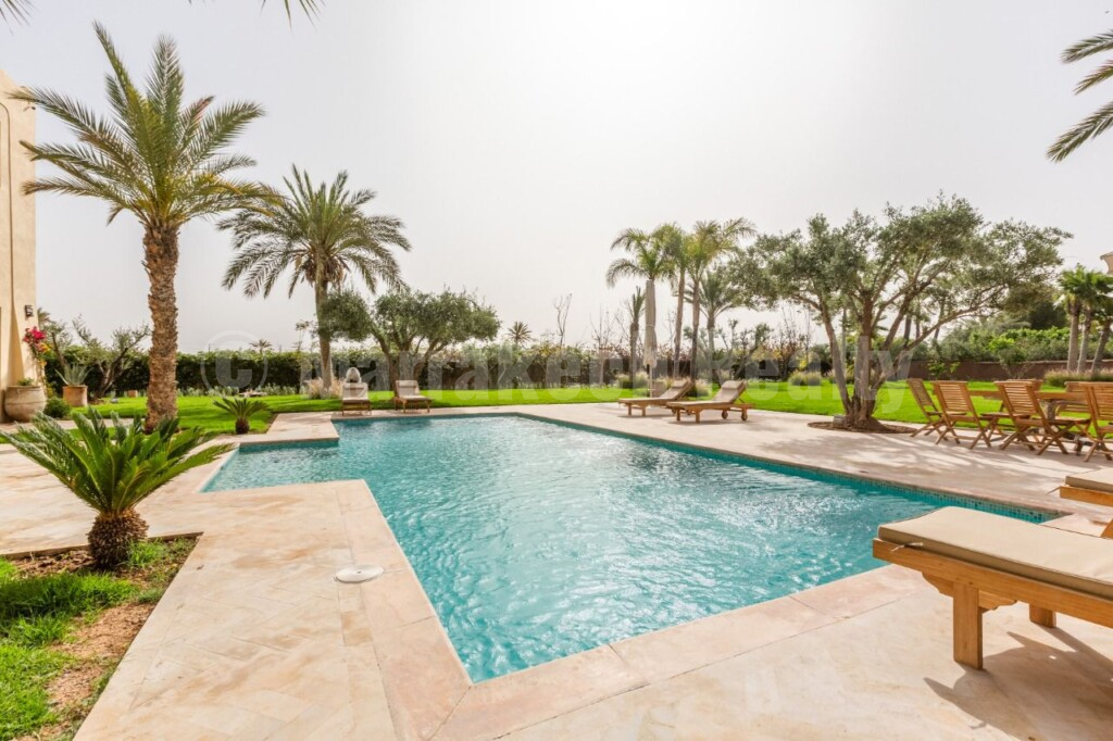 Upscale 4 suite villa in the Palmeraie