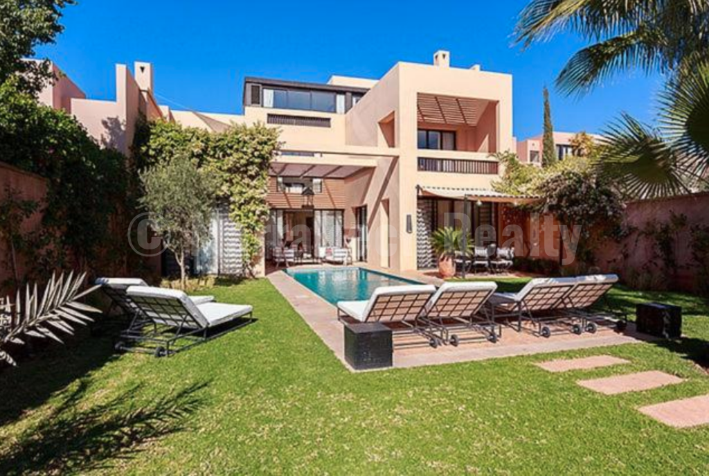 3 bedroom semi-finished villa in a golf resort