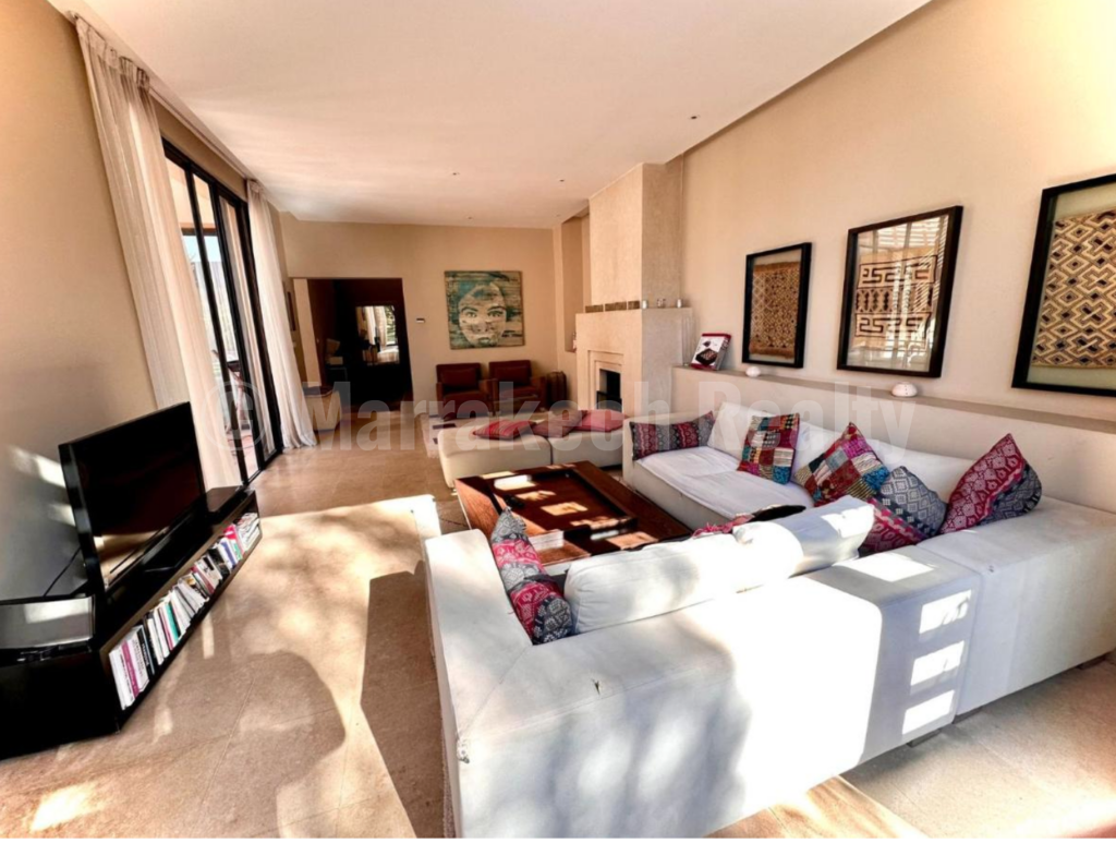 3 bedroom semi-finished villa in a golf resort