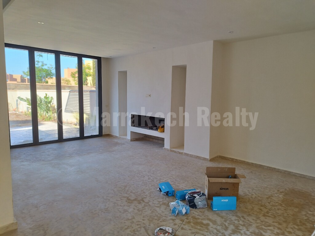 3 bedroom semi-finished villa in a golf resort