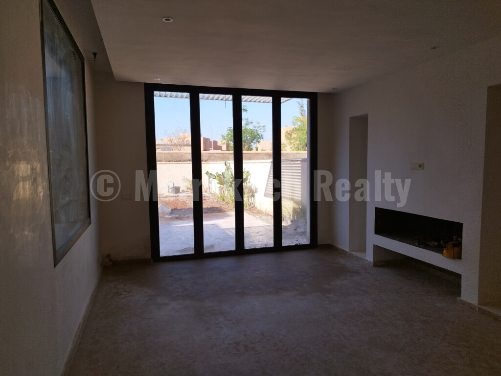 3 bedroom semi-finished villa in a golf resort